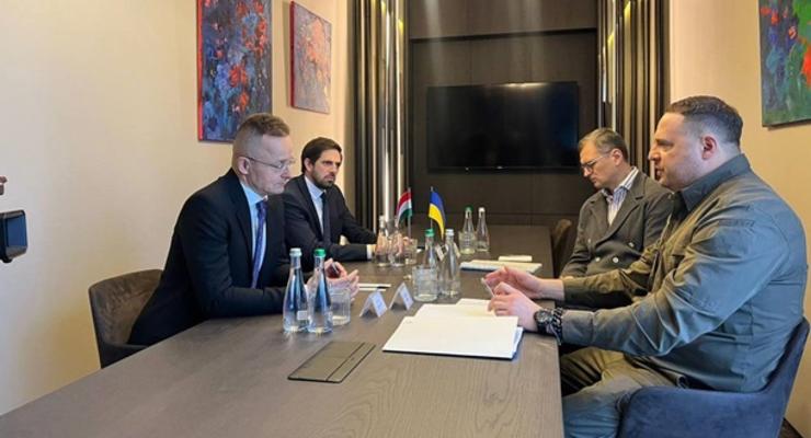 Ермак и Кулеба встретились с главой МИД Венгрии