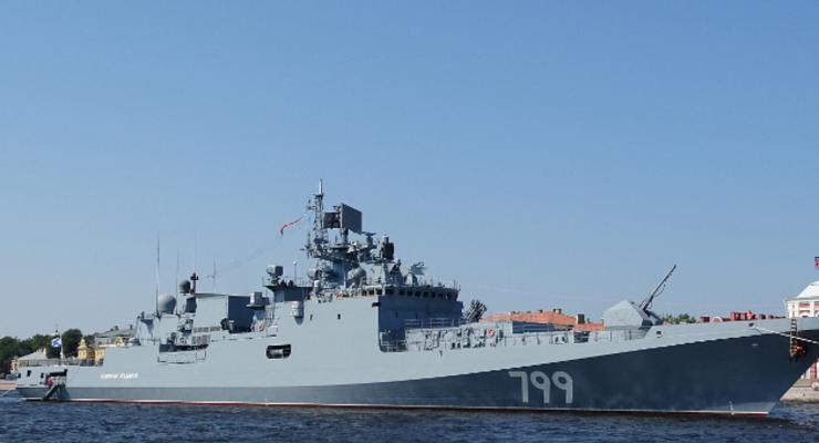 Повышенный уровень ракетной опасности: РФ вывела в море корабль с "Калибрами"
