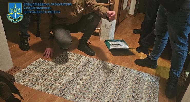 У бывшего председателя Черниговской областной ВЛК нашли почти миллион долларов