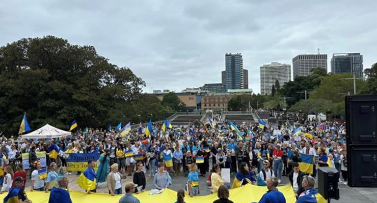 Мир демонстрирует солидарность с Украиной