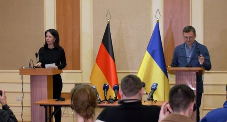 Берлин еще не пришел к согласию относительно ракет для Украины - Бербок