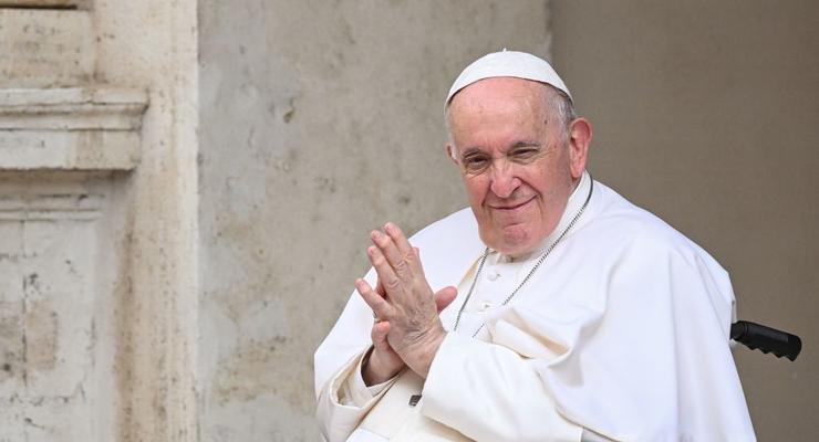 Мировые лидеры раскритиковали призыв Папы Римского к Украине "поднять белый флаг"