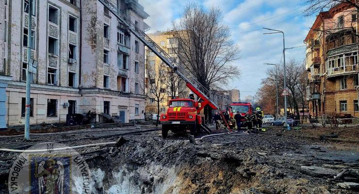 13 пострадавших, повреждены дома и авто: в КГВА показали последствия атаки РФ по Киеву