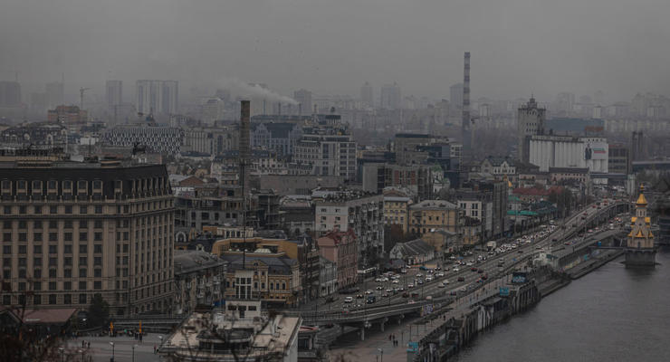 У Києві прогриміли вибухи: Росія атакувала столицю балістикою