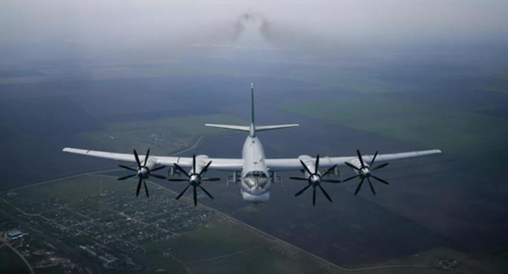 Россия подняла в небо бомбардировщики - сеть