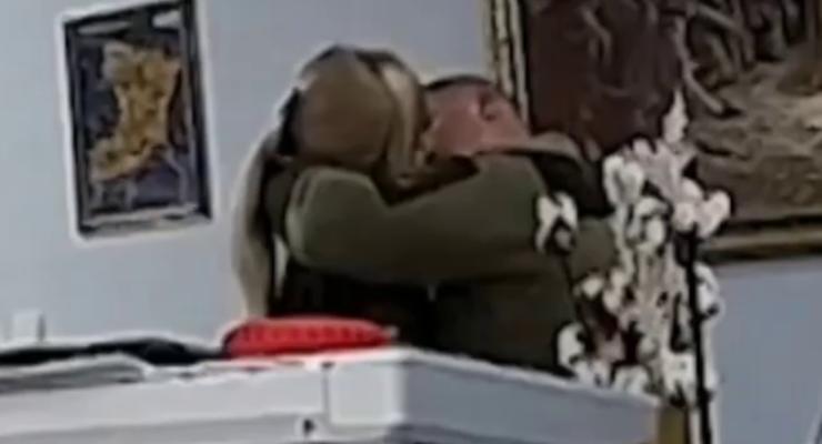 Начальник Рівненського ТЦК після скандалу з поцілунками перевівся до бойової частини