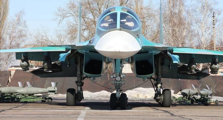 В британской разведке показали, как Россия маскирует от атак самолеты на авиабазах