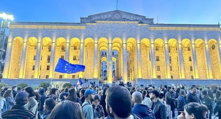 У Грузії протестують проти "російського" закону про "іноагентів"