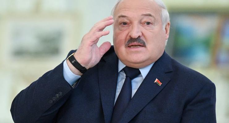 Лукашенко назвав причини, чому Білорусь не вступає у війну проти України