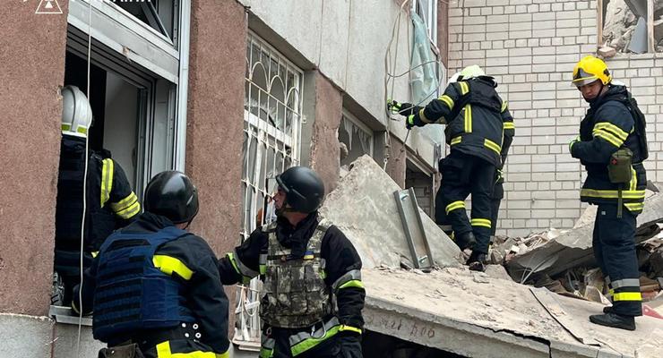 Удар по Чернигову: по меньшей мере 10 погибших и 20 пострадавших