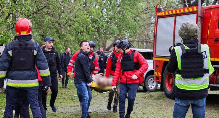 Удар по Чернигову: Россия убила 15 человек, более 60 раненых