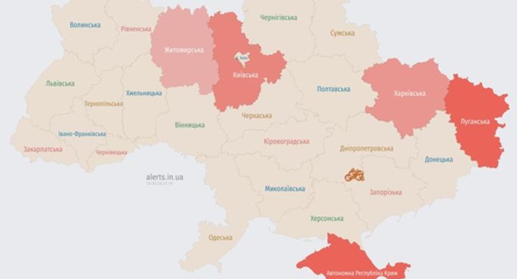В Киевской и Харьковской областях были слышны взрывы