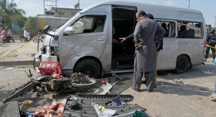 В Пакистане террорист-смертник подорвался рядом с японскими рабочими