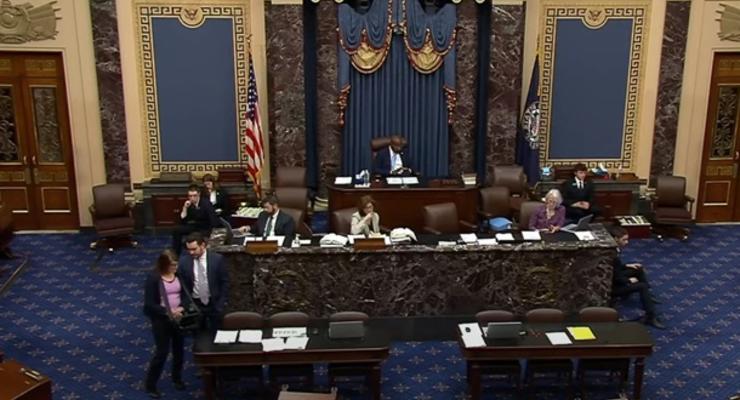 Сенат США проголосовал за помощь Украине