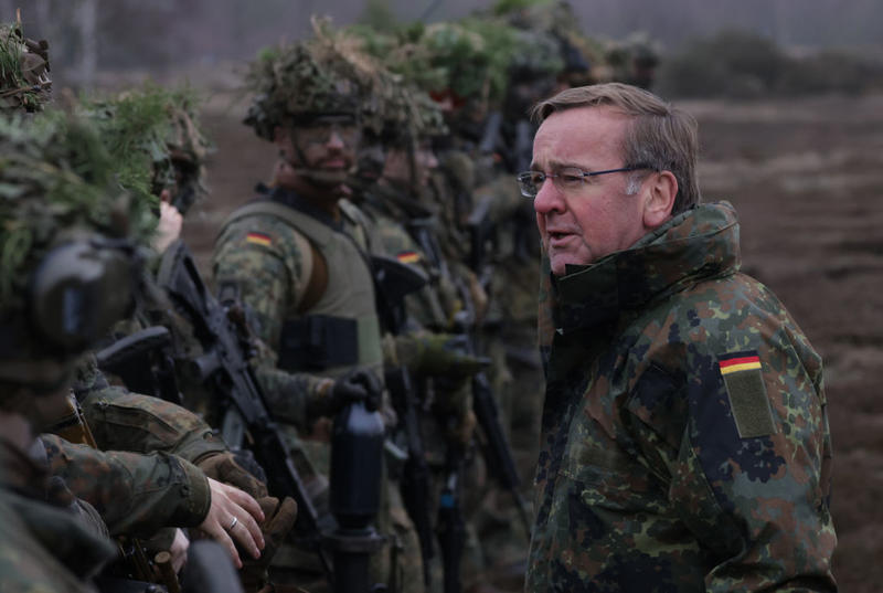 Борис Писториус - министр обороны Германии / Getty images