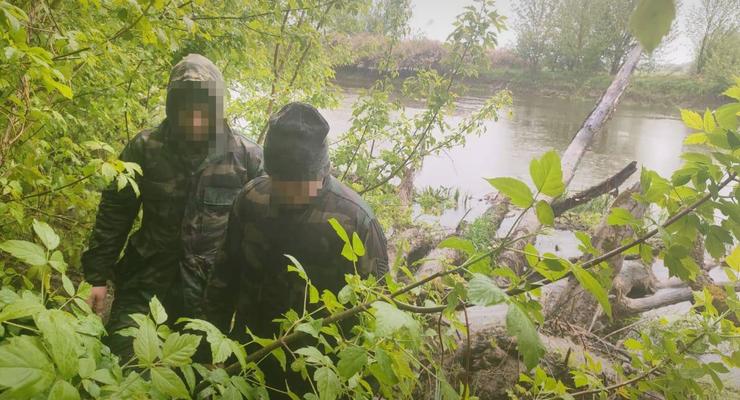 Ход конем для ТЦК: братья переплыли реку, чтобы вернуться в Украину