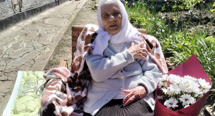 На Одещині жінка відзначила 105-й день народження - фото