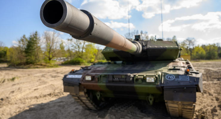 Іспанія готує пакет військової допомоги для України, що включає Leopard 2, БМП та ППО