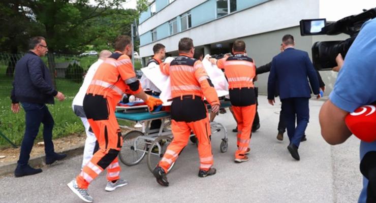 ЗМІ: У Фіцо стався крововилив у черевній порожнині