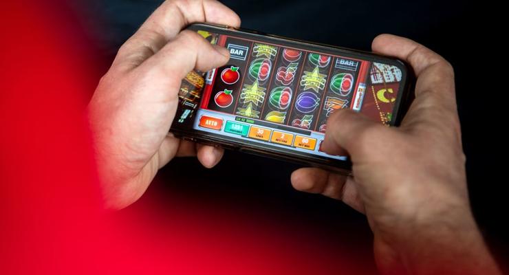 Кабмин ограничивает азартные игры в Интернете до принятия нового закона