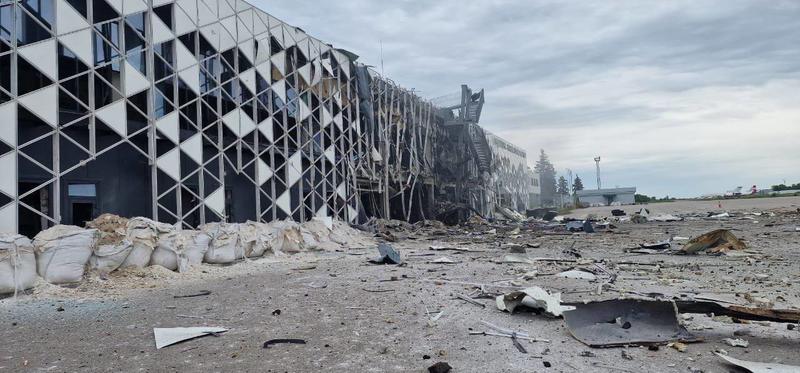Росіяни завдали удару по міжнародному аеропорту “Запоріжжя” / Telegram