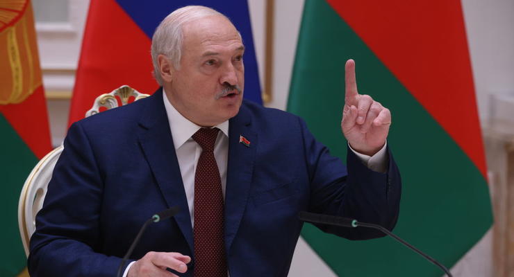 Лукашенко закликав посилити пропаганду у Білорусі