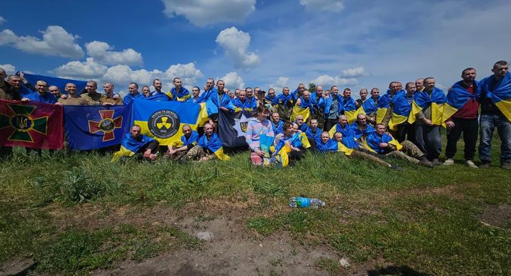 Из российского плена в Украину вернули 75 украинцев