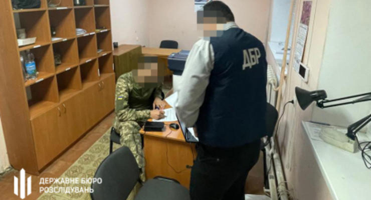 Преподаватель Нацакадемии сухопутных войск избивал курсантов: ГБР объявило подозрение