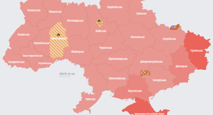 Ракетная опасность: по всей Украине была объявлена воздушная тревога