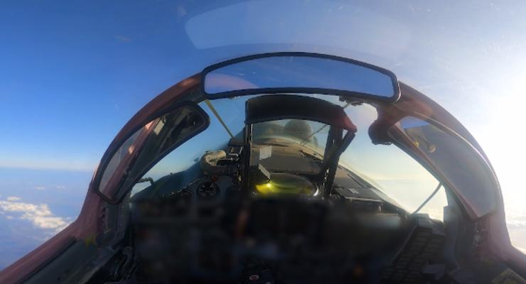 Командующий Воздушных сил показал боевую работу украинских пилотов