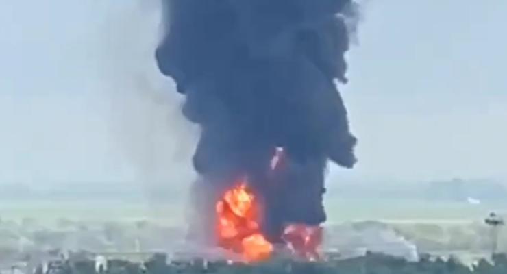 В Ростовской области после атаки БПЛА загорелись резервуары с нефтепродуктами