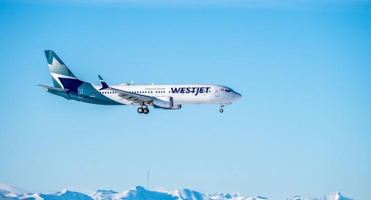 В Канаде из-за забастовки авиамехаников отменили более 100 рейсов