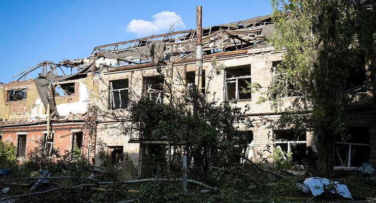 Харьковщина под атакой: российские войска обстреляли жилые районы и фермы
