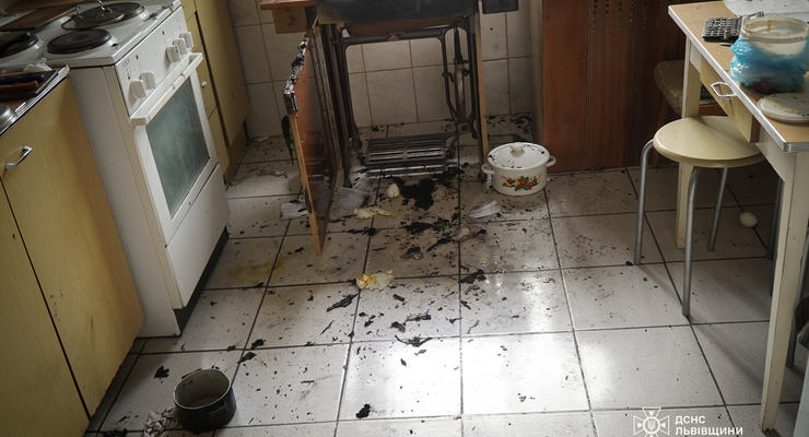 У Львові жінка постраждала через вибух газового пальника у квартирі